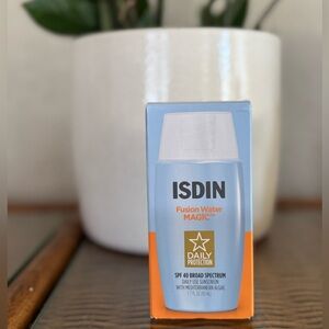 ISDN Sunscreen - Fusion Water Magic Daily Protection